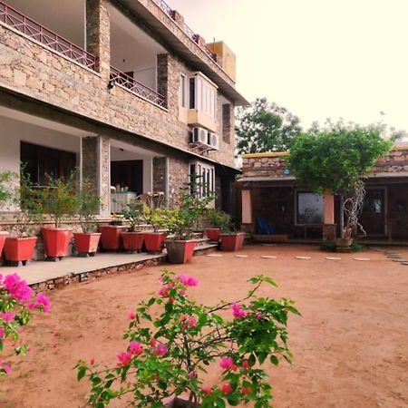 Devra Udaipur Hotel Buitenkant foto