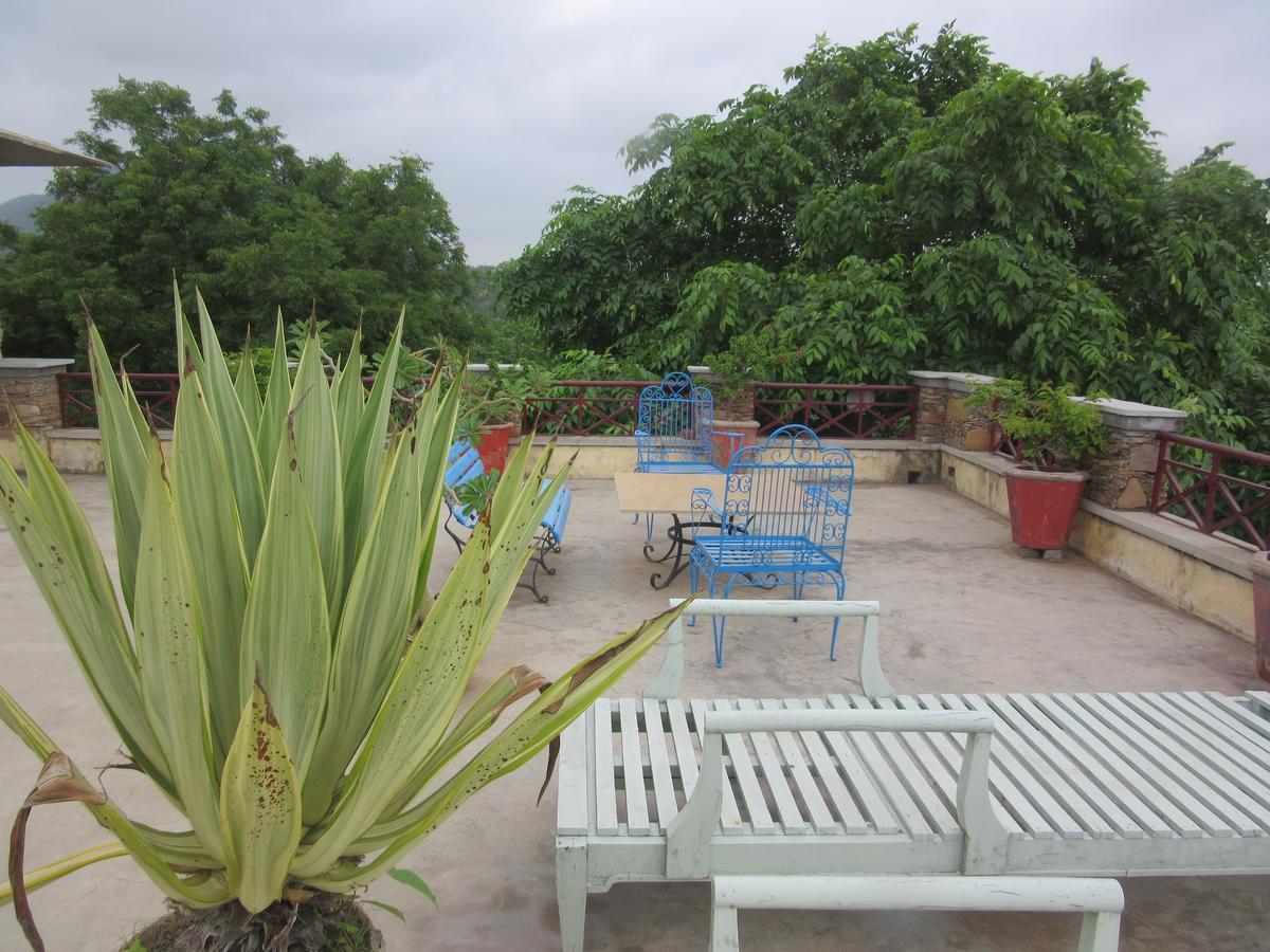 Devra Udaipur Hotel Buitenkant foto