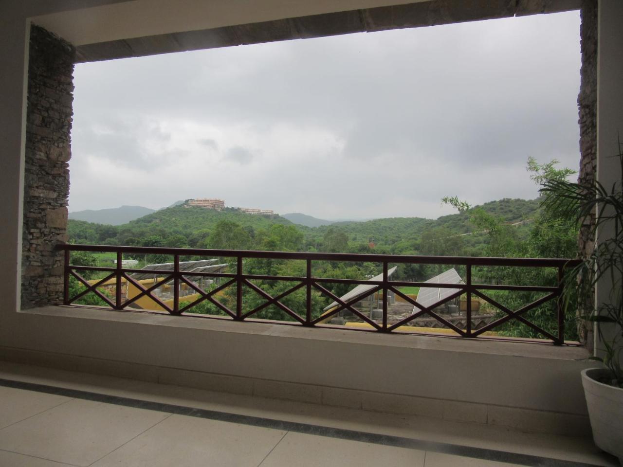 Devra Udaipur Hotel Buitenkant foto