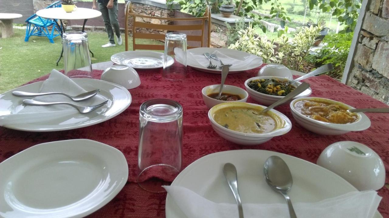 Devra Udaipur Hotel Buitenkant foto
